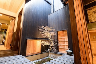 ゲストハウス極楽堂