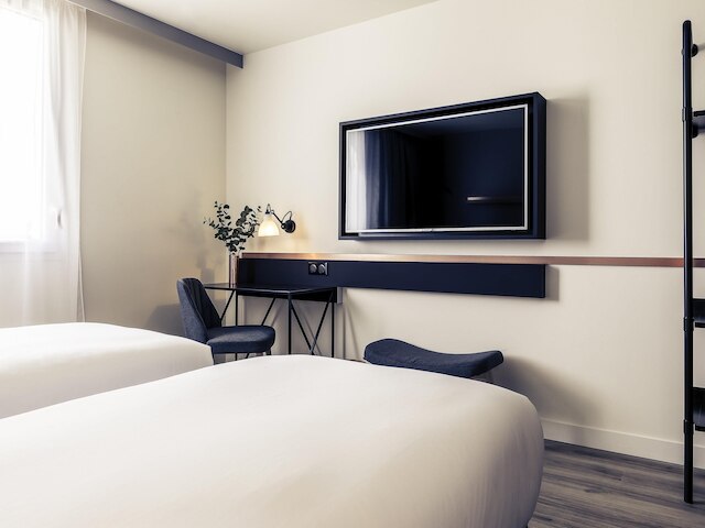 オテル メルキュール パリ ジェンヌビリエ