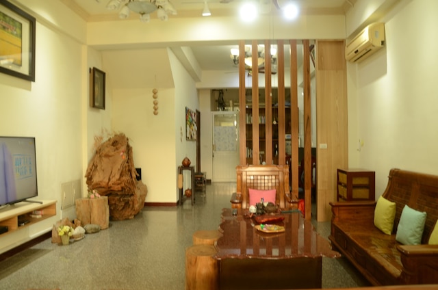 イースト オブ ラブ ホームステイ (東之戀民宿)