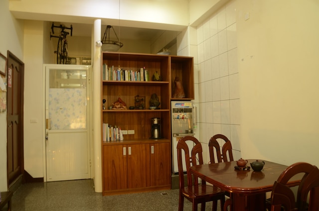 イースト オブ ラブ ホームステイ (東之戀民宿)