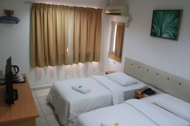 デ オーシャン ホテル