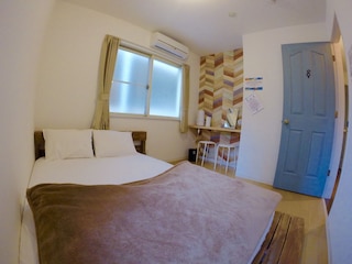 IZA 江ノ島ゲストハウス&バー