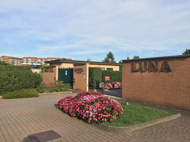 ホテル モーテル ルナ