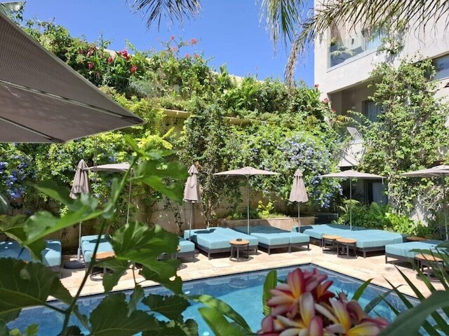 ザ ビレッジ ブティック & スパ