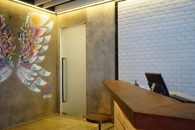 バラ カプセル ホステル バリ