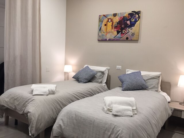 2ナポリルームズ