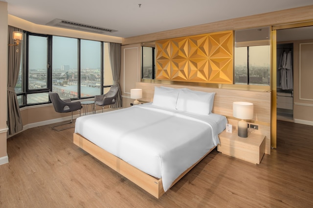 アレクサンダー ホテル