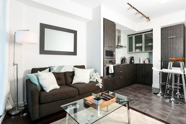 プラチナム スイーツ - インクレディブル CN タワー ビュー