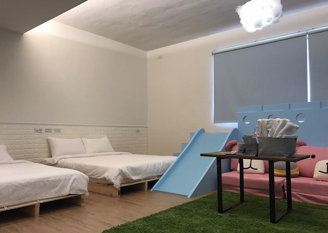 アーバン (高雄荷本 Urban 民宿)