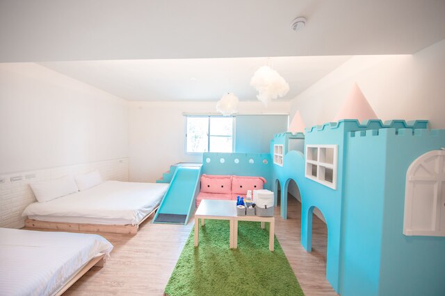 アーバン (高雄荷本 Urban 民宿)