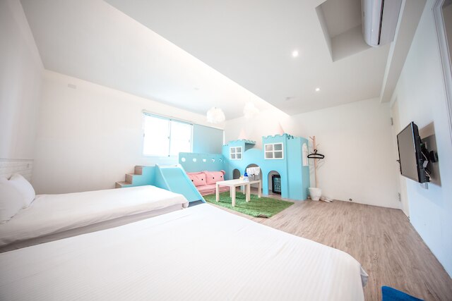 アーバン (高雄荷本 Urban 民宿)