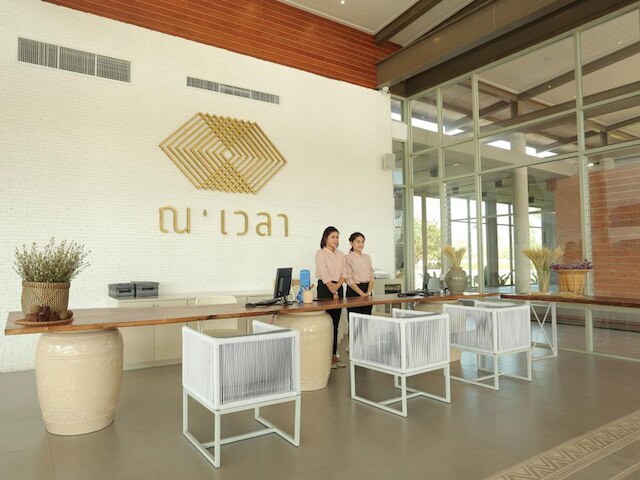 ナヴェラ ホテル & バンケット