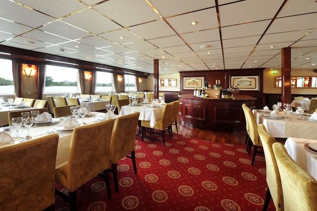 クロスゲーツ ホテルシップ アルトシュタット - デュッセルドルフ