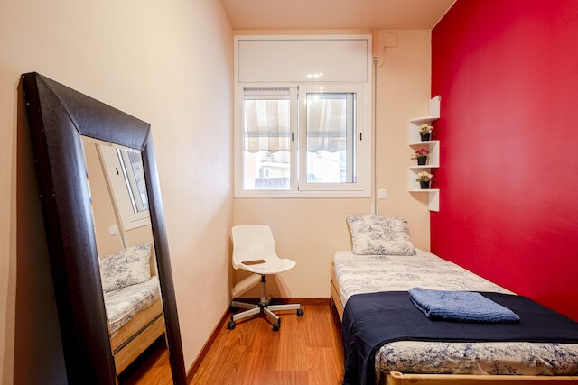 快適なベッドルーム 3 室のアパートメント、プライス エスパーナとサンツ ステーションの近く