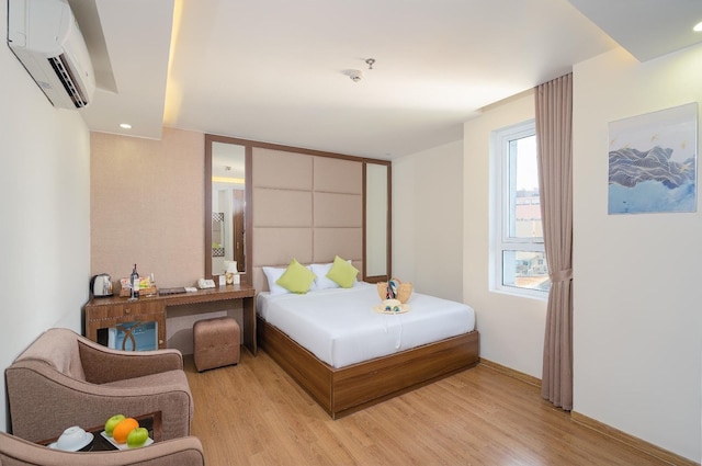 パリアト リバー フロント ホテル