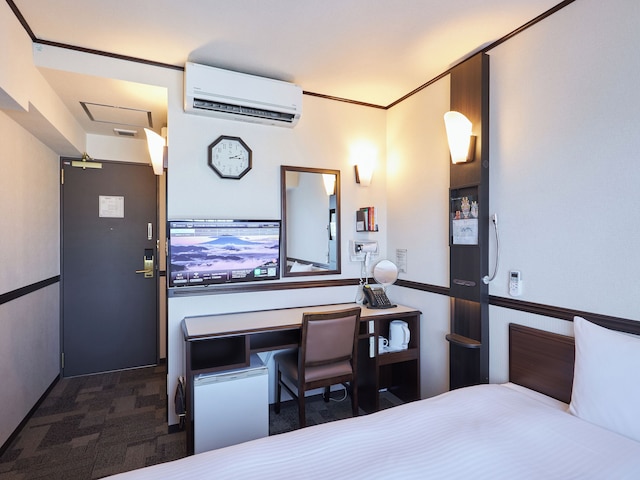 東横 INN 大阪本町 2