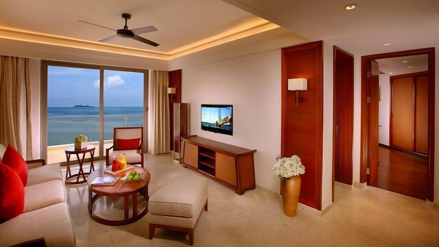 三亜シーキューブ ホリデイ ホテル (三亚海立方度假酒店)