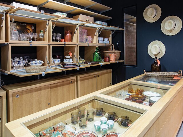 モブ ホテル パリ レ ピュス