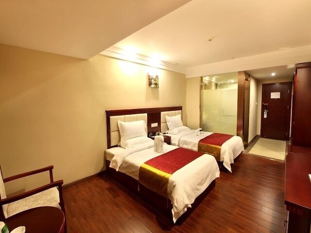 グリーンツリー イン三亜ジーヤン ディストリクト亜龍湾インビン アベニュー ホテル (格林豪泰三亚吉洋区亚龙湾迎宾大道商务酒店)