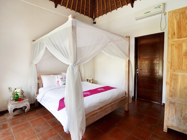 ヴィラ チャンディ ケチル ティガ バイ ヴィラ ファインダー