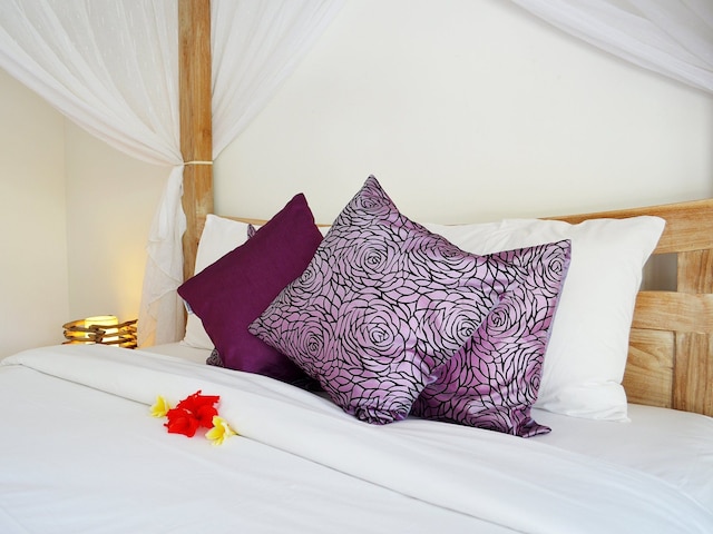 ヴィラ チャンディ ケチル ティガ バイ ヴィラ ファインダー