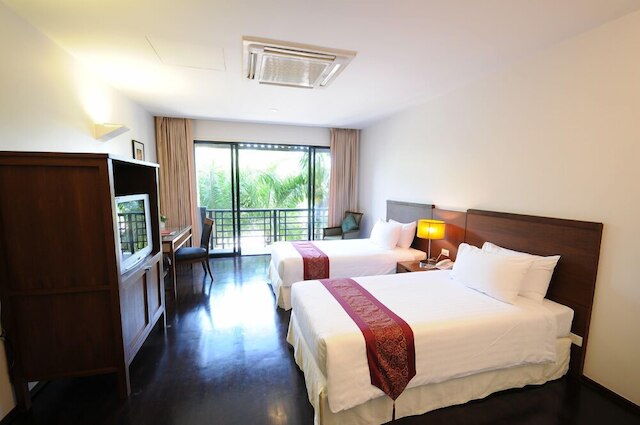 スワン ゴルフ アンド カントリー クラブ