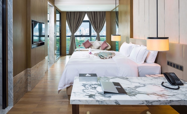 三亜シゥアン ダー インターナショナル ホテル (三亚双大国际酒店)