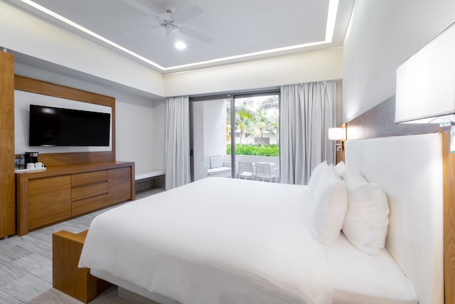 イズラ ビーチ フロント ホテル