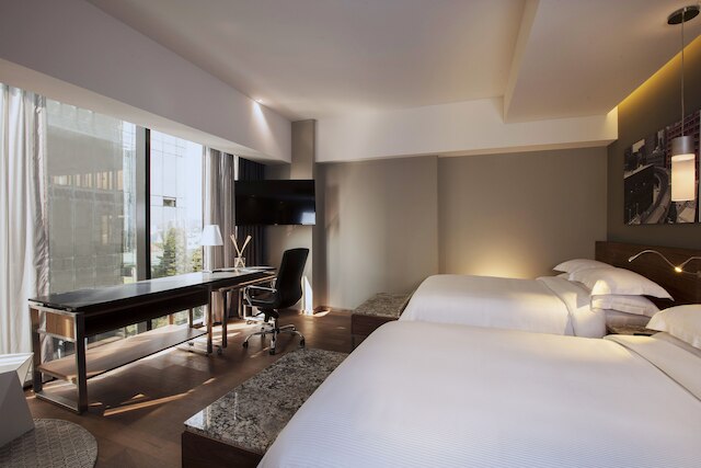 クリスタル グランド スイーツ インスルヘンテス