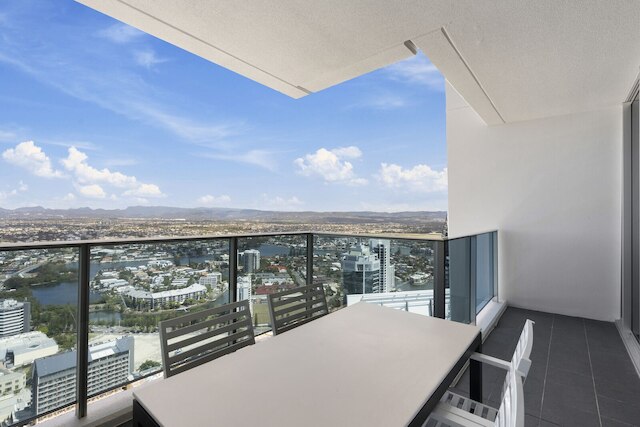 オーキッド レジデンシーズ - HR サーファーズ パラダイス