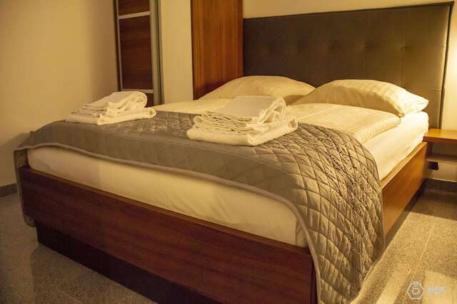 ブルーストーン ボーディング アパートメンツ