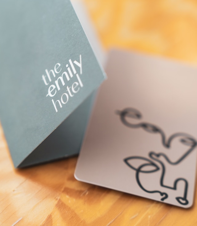 ザ エミリー ホテル