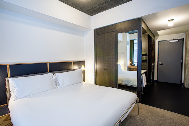 ザ エミリー ホテル