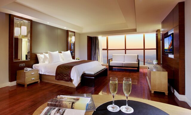 三亜フェニックス ウォーターサイド グロリア リゾート (三亚凤凰水城凯莱度假酒店)