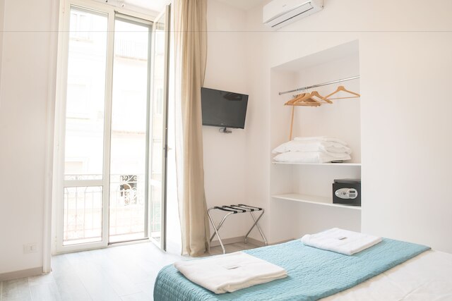 B&B ウニベルシタ