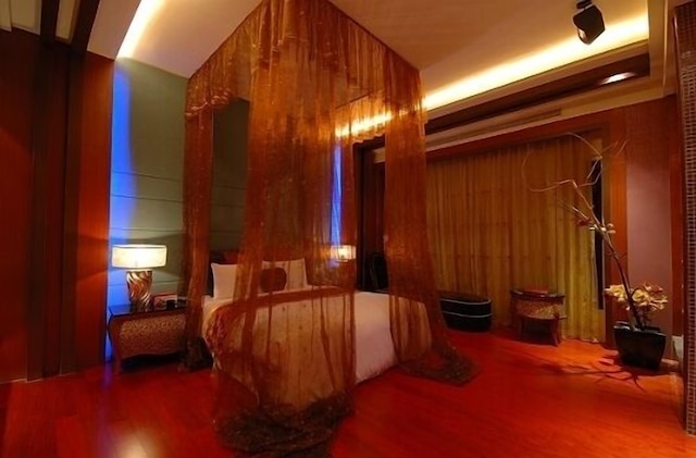 ノルウェー フォレスト スパ モーテル (挪威森林精品 SPA 汽車旅館)