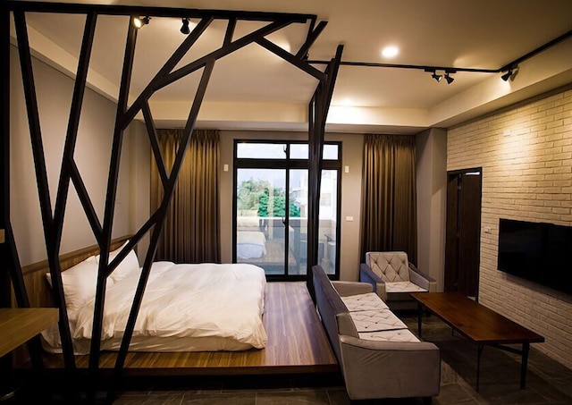 マンマン B アンド B (慢漫設計民宿本館)