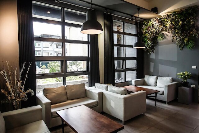 マンマン B アンド B (慢漫設計民宿本館)