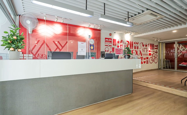 ALEXAニマン - ホステル