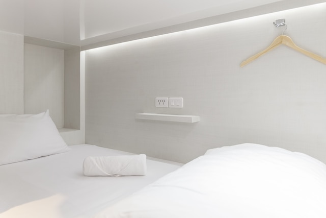 ALEXAニマン - ホステル