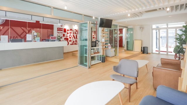 ALEXAニマン - ホステル