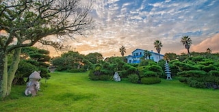 ビーチサイド ホワイトハウス