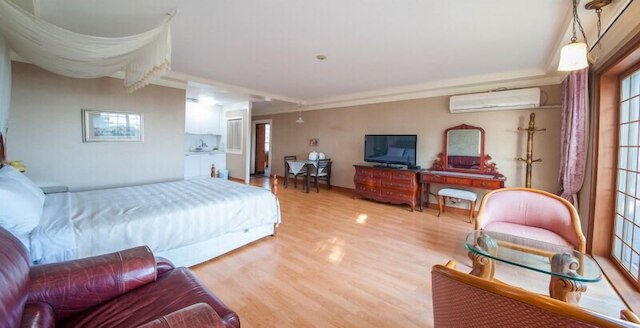 ビーチサイド ホワイトハウス