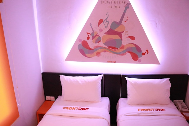 フロント ワン イン スマラン