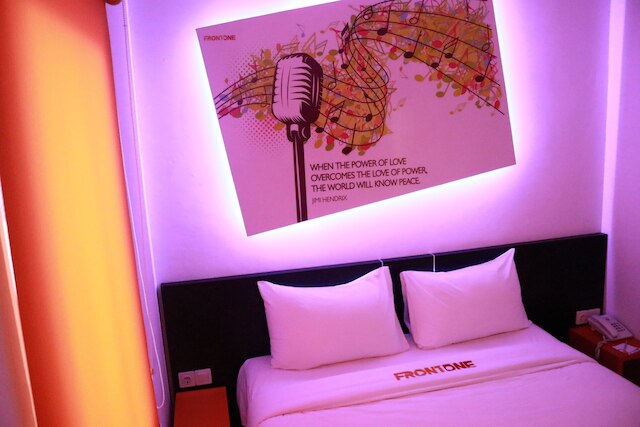 フロント ワン イン スマラン