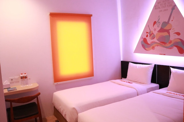 フロント ワン イン スマラン