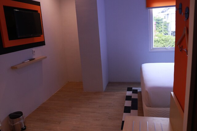 フロント ワン イン スマラン