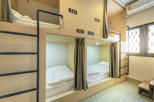 スロース ホステル