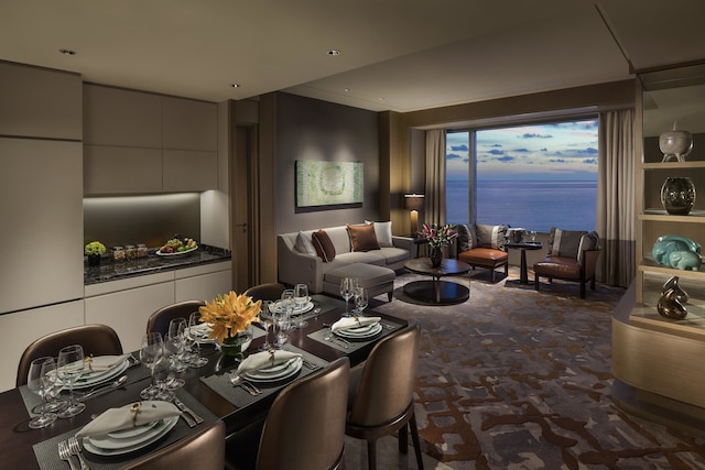 シャングリ・ラ コロンボ