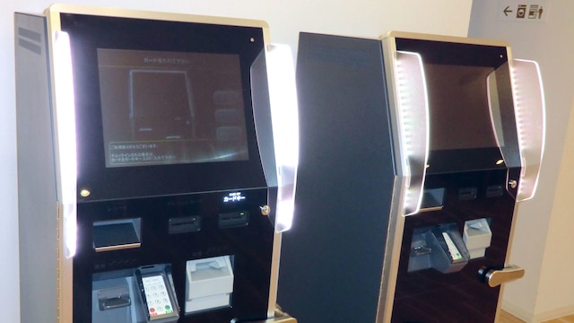 CVS・BAY HOTEL 新館